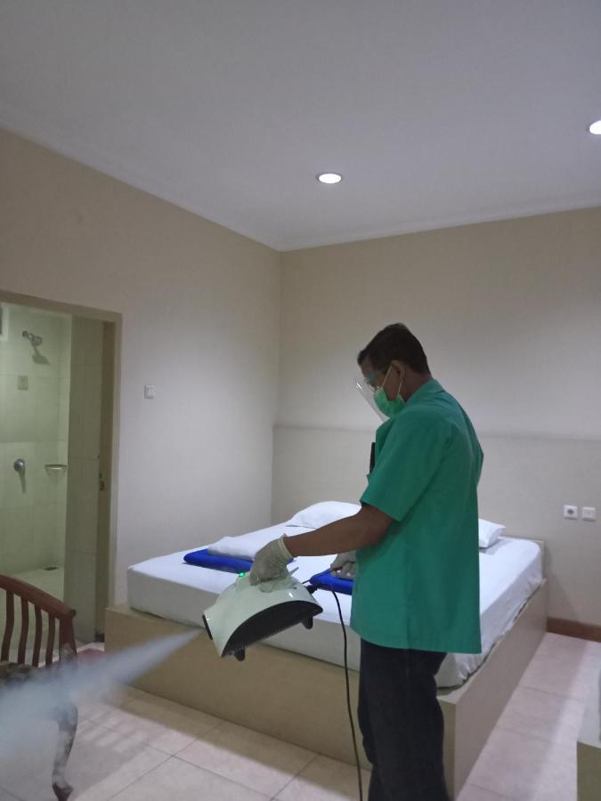 Surakarta  Hotel Trio מראה חיצוני תמונה