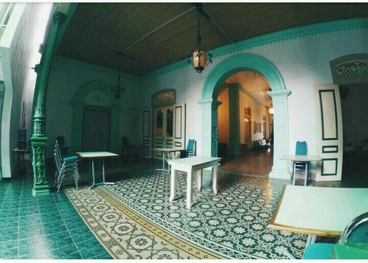 Surakarta  Hotel Trio מראה חיצוני תמונה